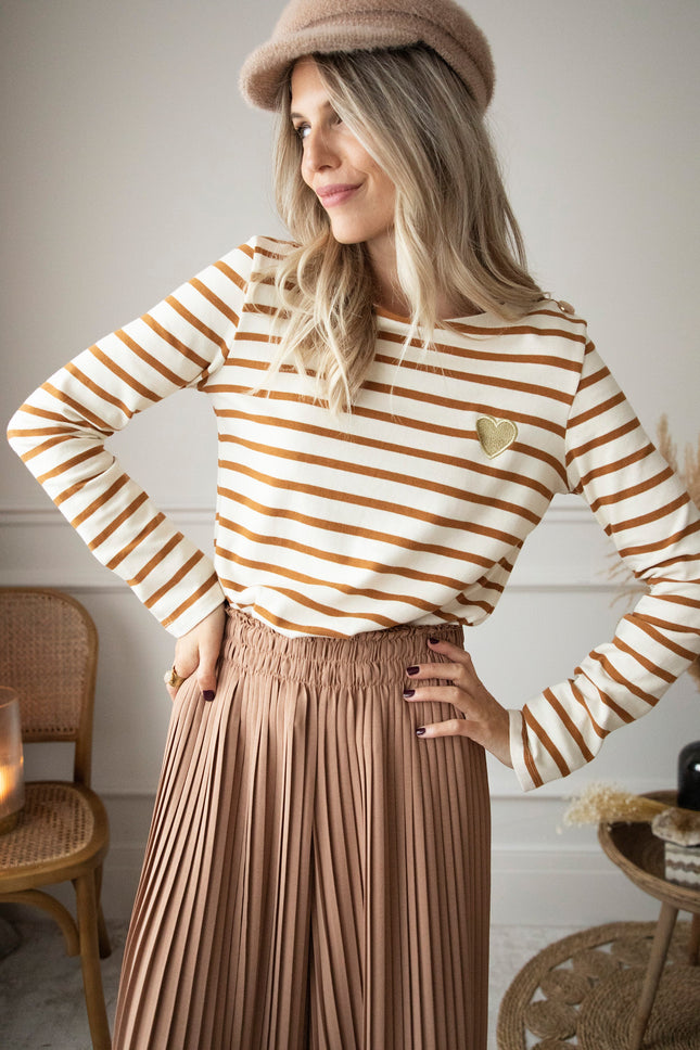 Beating Heart Stripes & Buttons Camel - Longsleeve