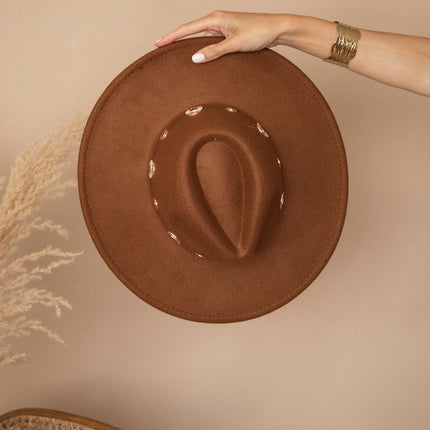 New Cowgirl In Town Caramel - Hoed